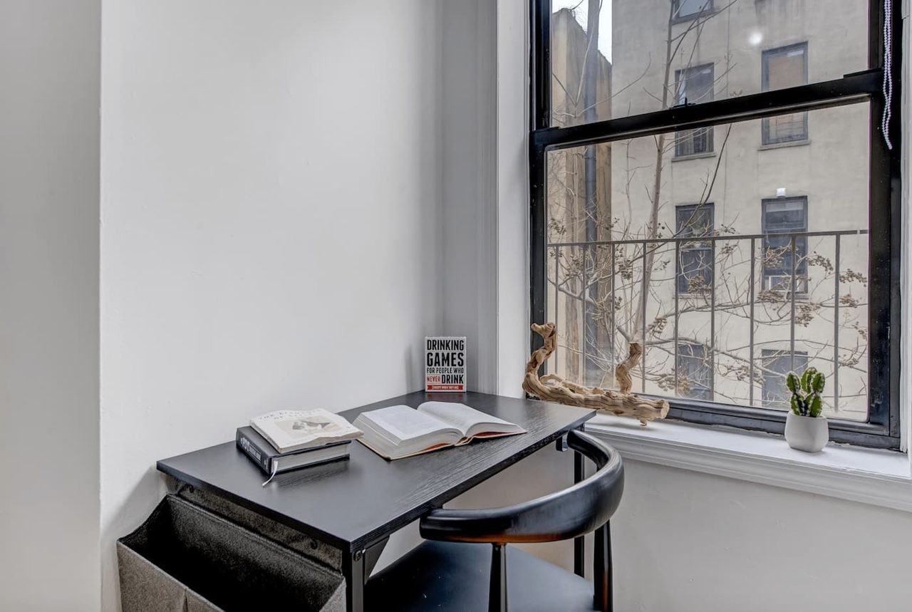 118 East 102nd St, New York, NY 10029 #1 - Photo 4 of 10
