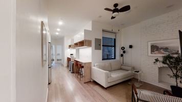 featured image of 424 West 47th St, New York, NY 10036 #2