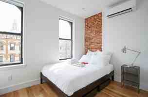 featured image of 1867 Cornelia St #2