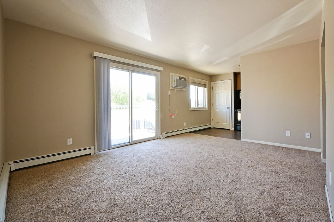 1515 12th St. NW - Photo 4 of 9