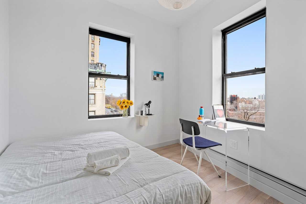 537 Edgecombe Ave, New York, NY 10032 #2 - Photo 2 of 6