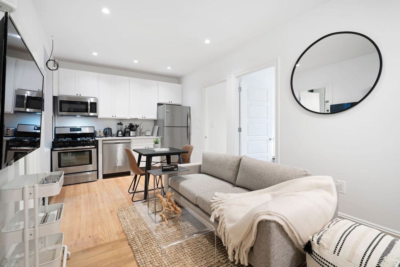 107 Greenpoint Ave #2 - Photo 4 of 6