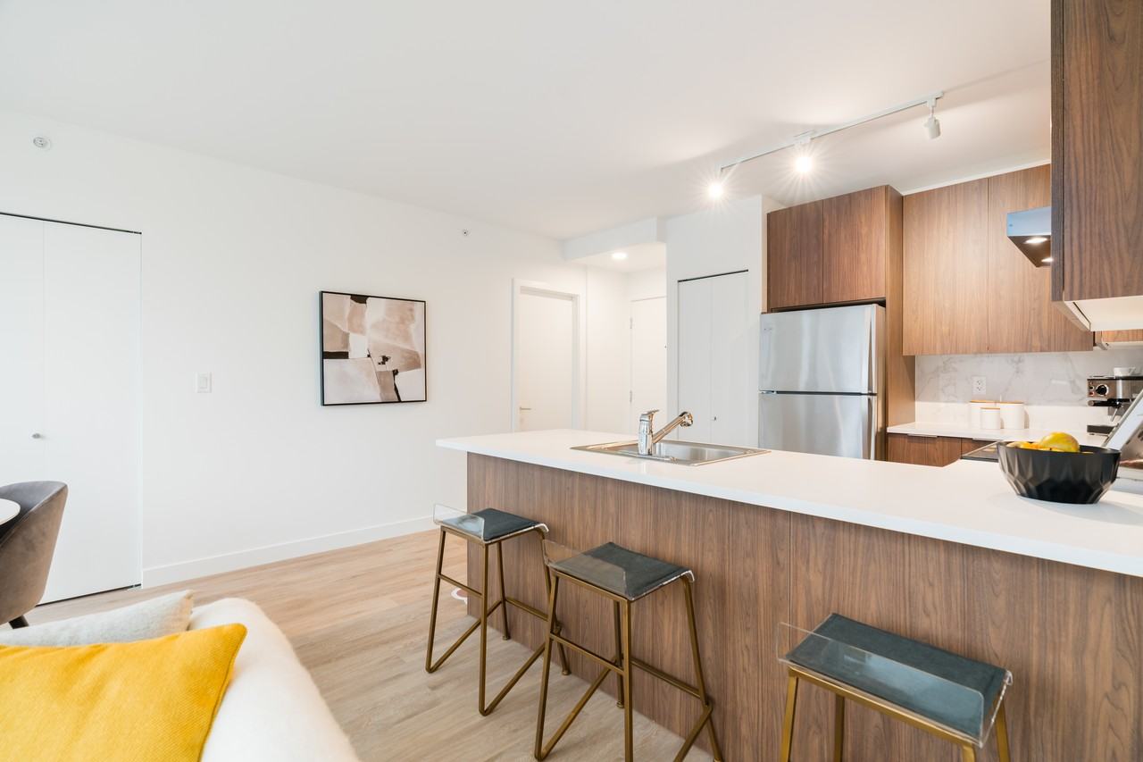 545 Sydney Avenue - Photo 2 of 16