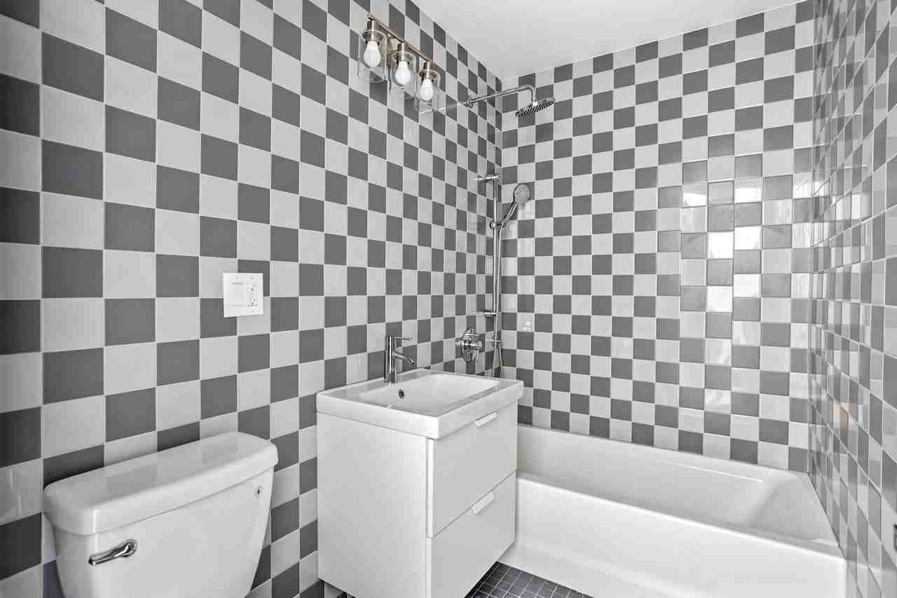 537 Edgecombe Ave, New York, NY 10032 #2 - Photo 6 of 6