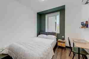 featured image of 186 N 6th St #2