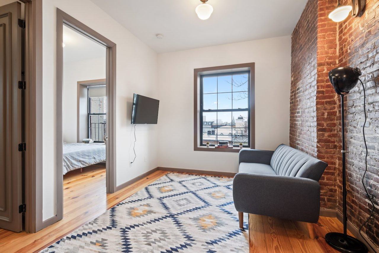 209 West 135th St, New York, NY 10030 #1 - Photo 5 of 8