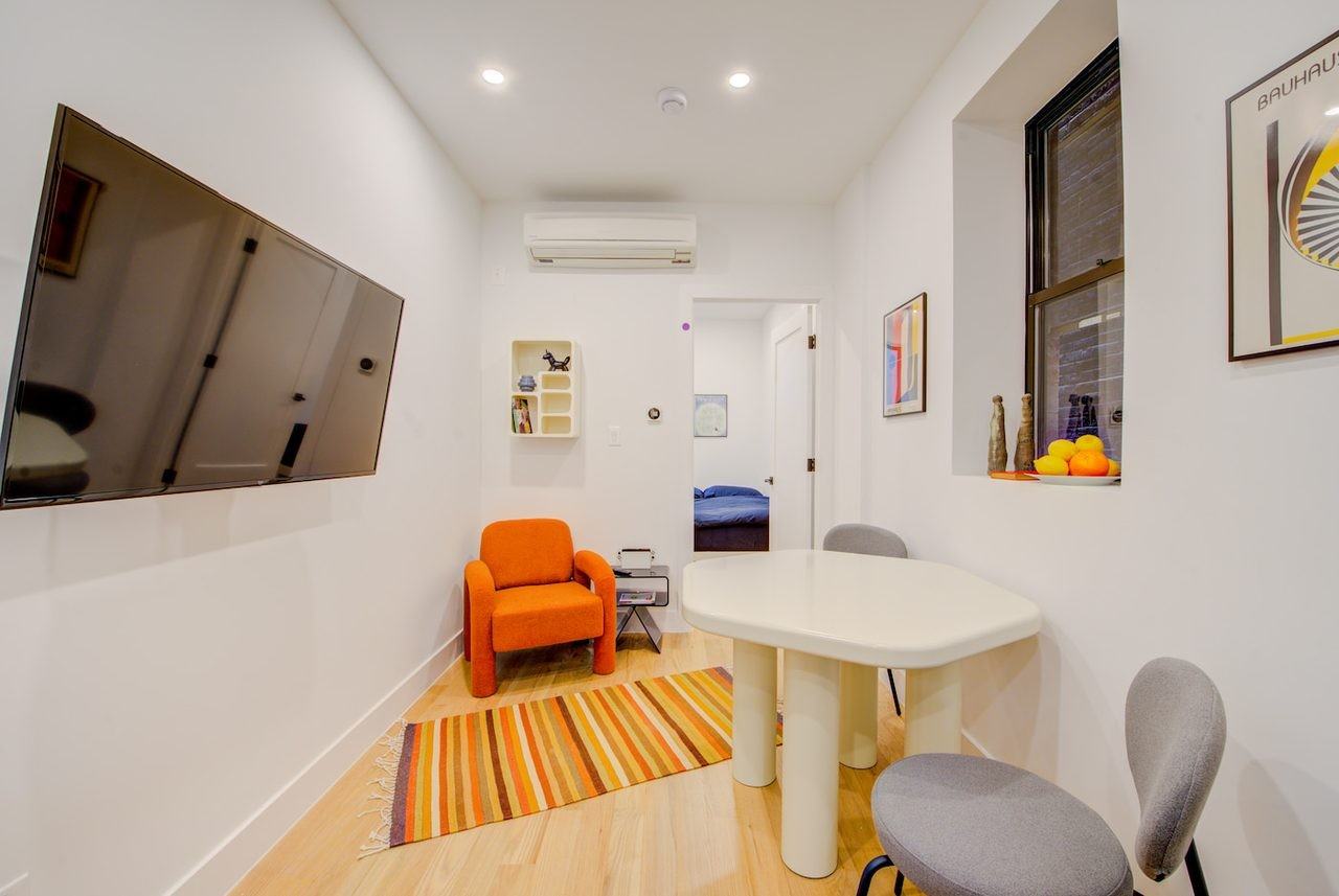 246 W 108th St, New York, NY 10025 #1 - Photo 6 of 9