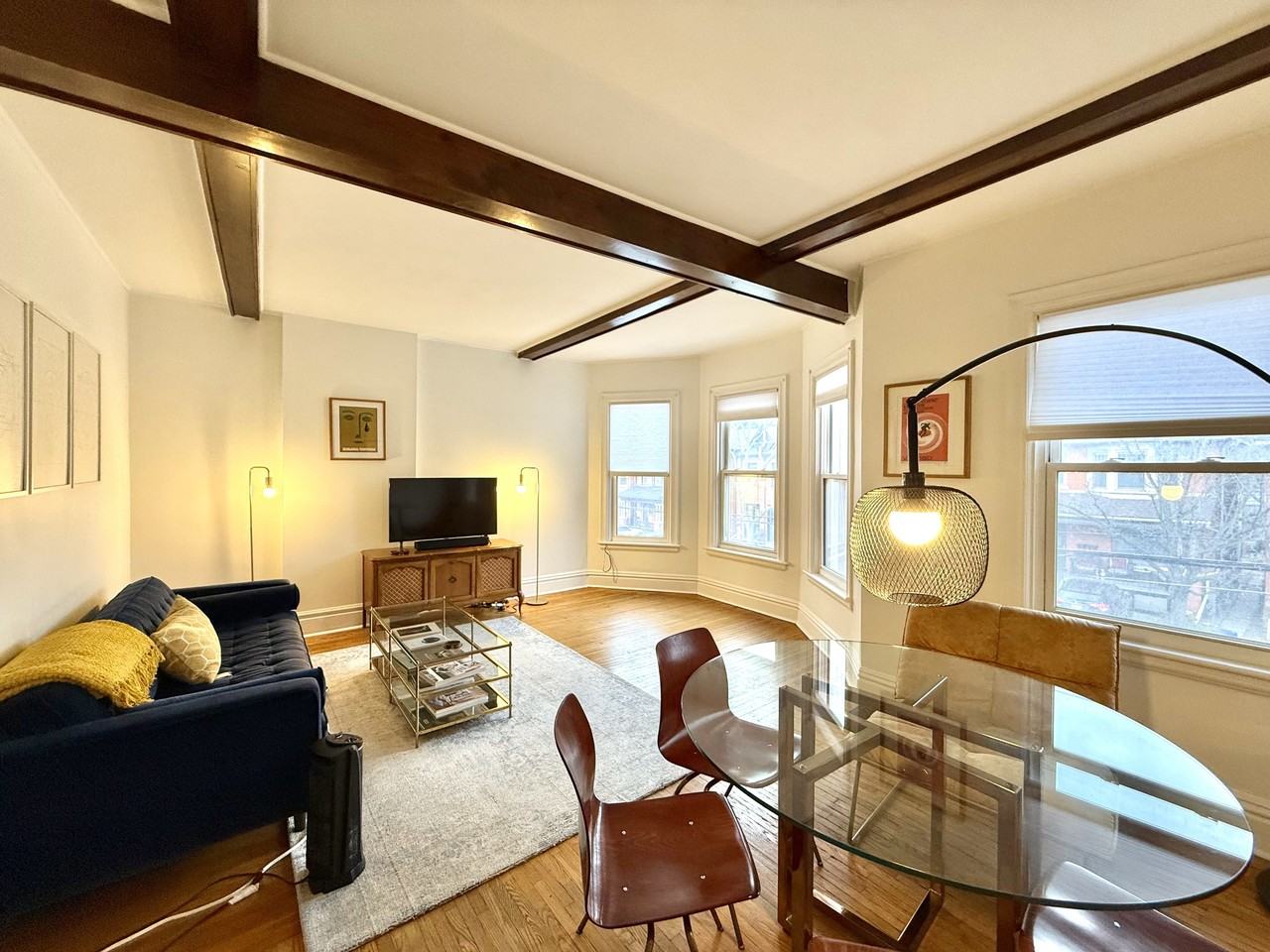 320 Queen St S - Photo 5 of 6