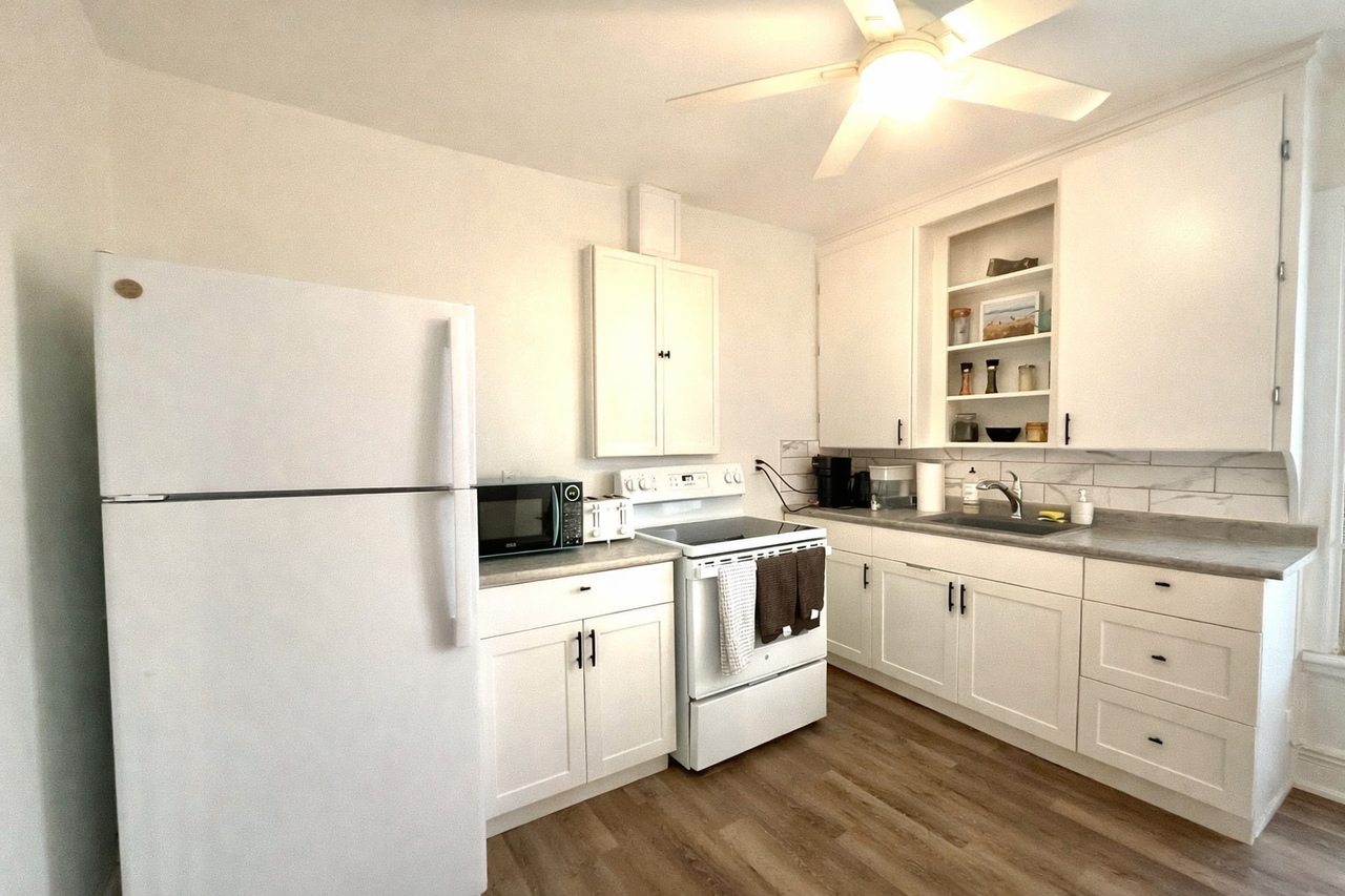 320 Queen St S - Photo 6 of 6