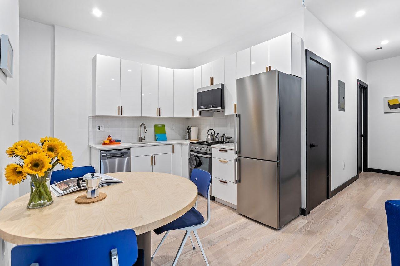 537 Edgecombe Ave, New York, NY 10032 #1 - Photo 6 of 7