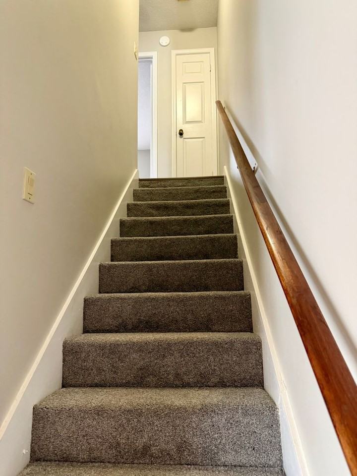 00076 - Photo 5 of 21