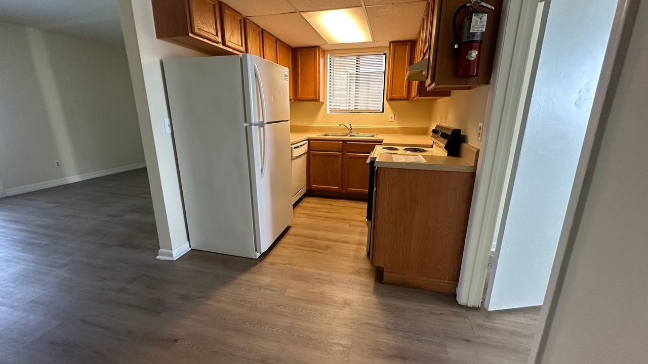 Holliday Drive - Photo 2 of 8