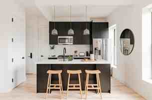 featured image of 529 Monroe St #2