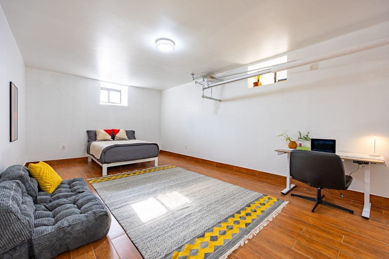 15 W 110th St, New York, NY 10026 #1 - Photo 2 of 11