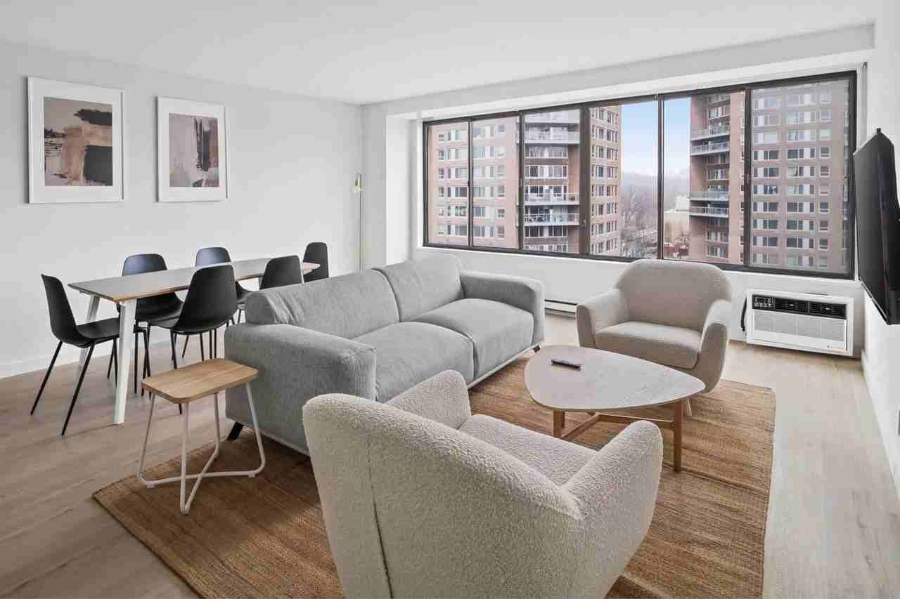 Madison Ave #4 - Photo 5 of 7