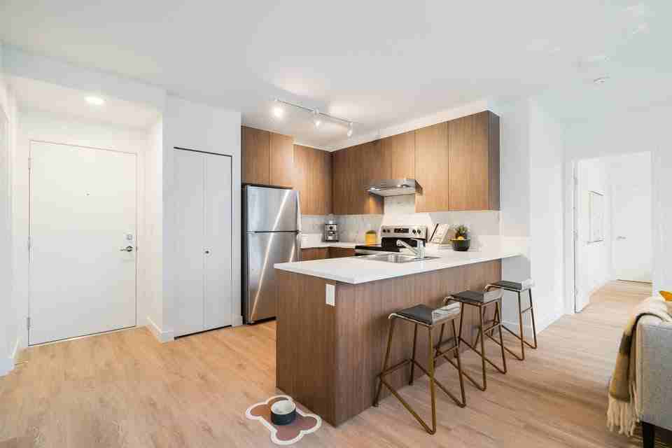 545 Sydney Avenue - Photo 4 of 16