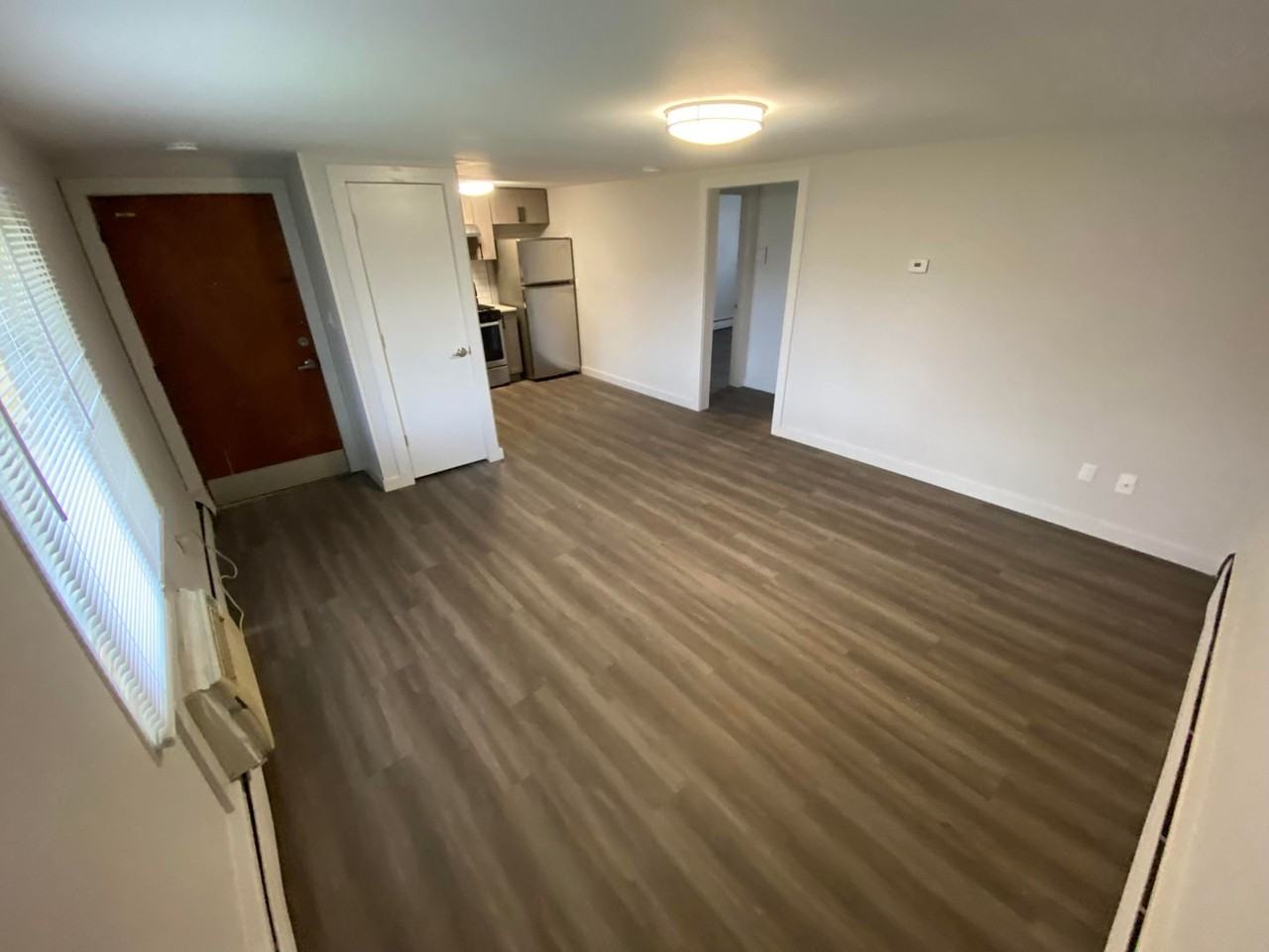 501 Lake Terrace - Photo 6 of 10