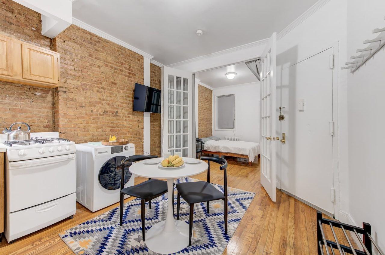 118 East 102nd St, New York, NY 10029 #1 - Photo 6 of 10