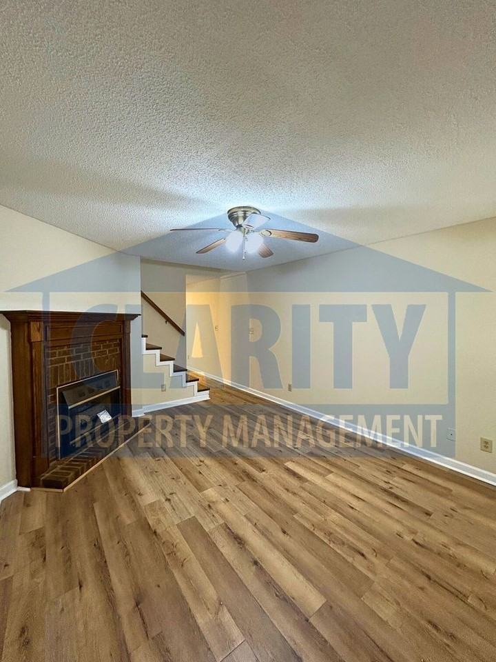 Vintage Grove Townhomes - Photo 5 of 41