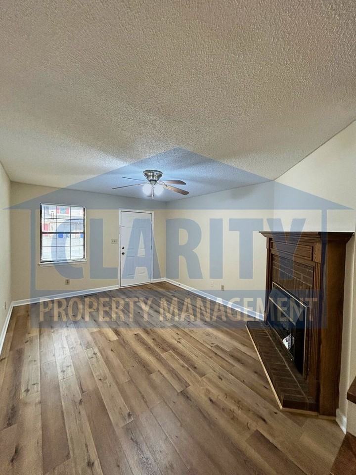 Vintage Grove Townhomes - Photo 6 of 41