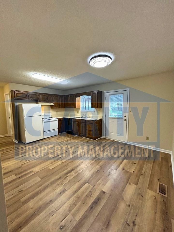 Vintage Grove Townhomes - Photo 7 of 41