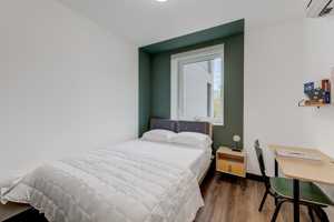 featured image of 186 N 6th St #4