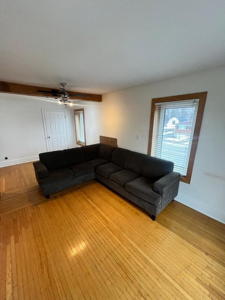 122 Livingston Ave - Photo 7 of 13