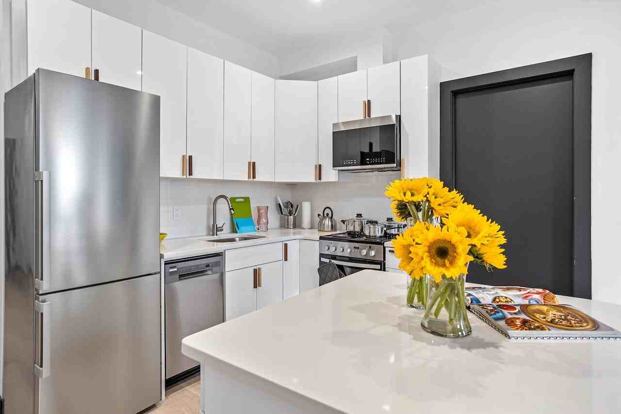 537 Edgecombe Ave, New York, NY 10032 #2 - Photo 5 of 6