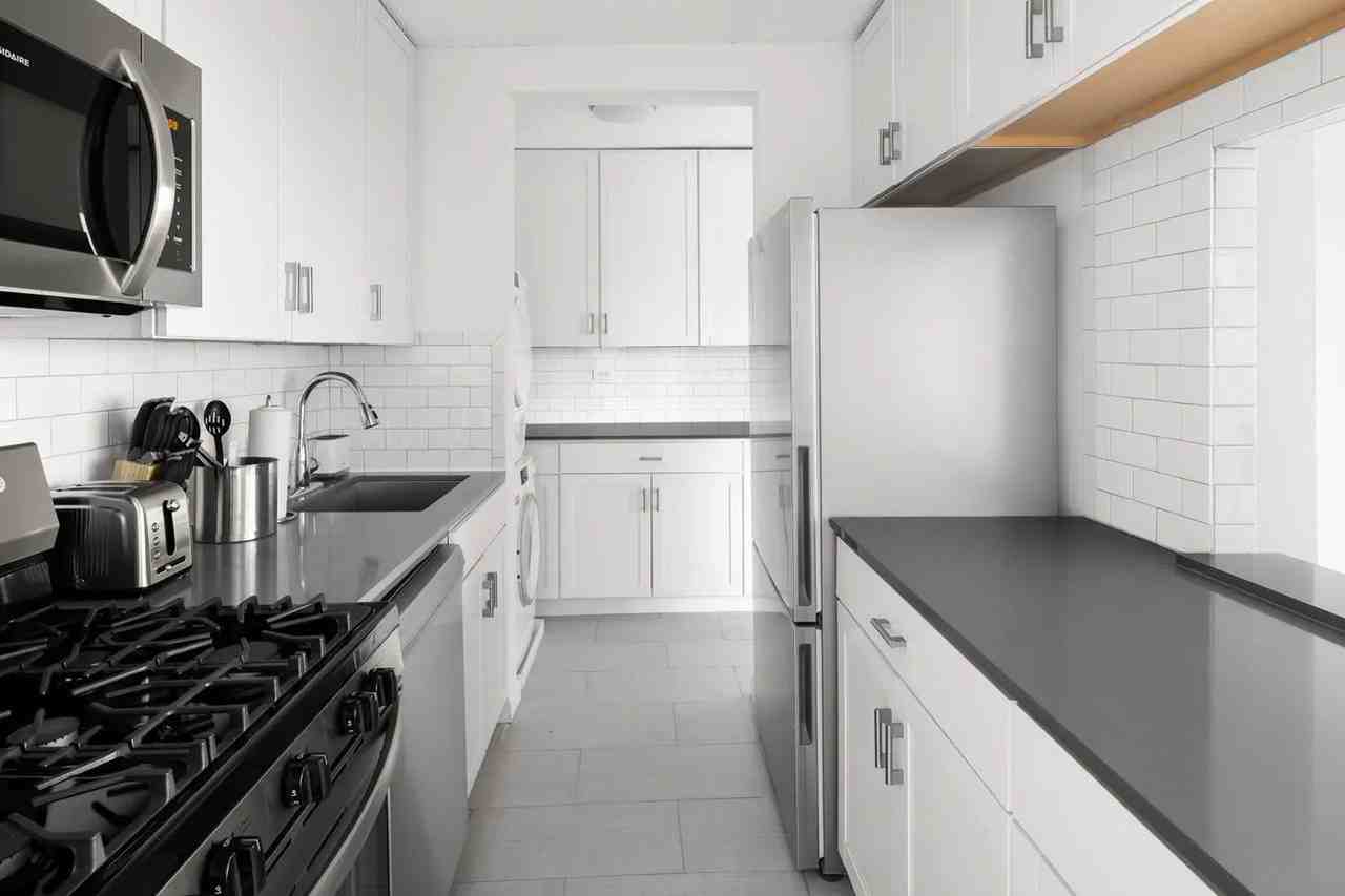 Madison Ave #5 - Photo 5 of 7