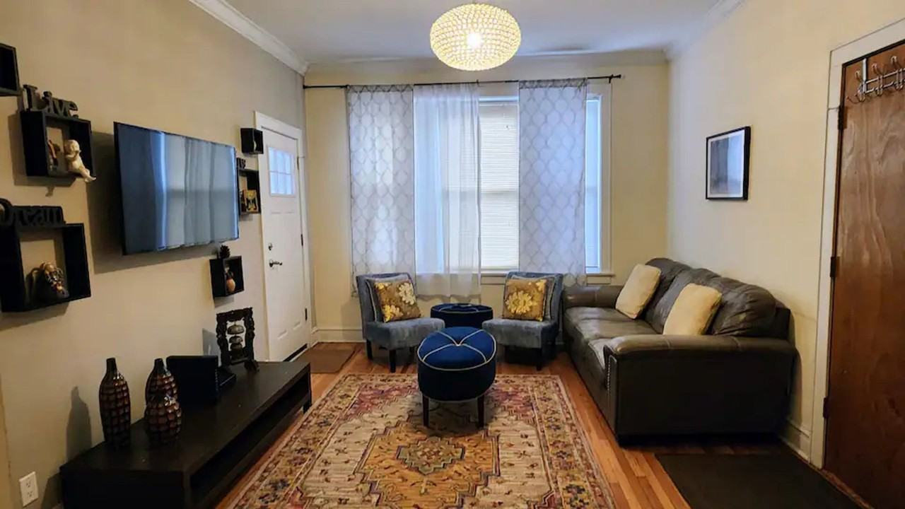 2150 W Iowa St - Photo 5 of 15