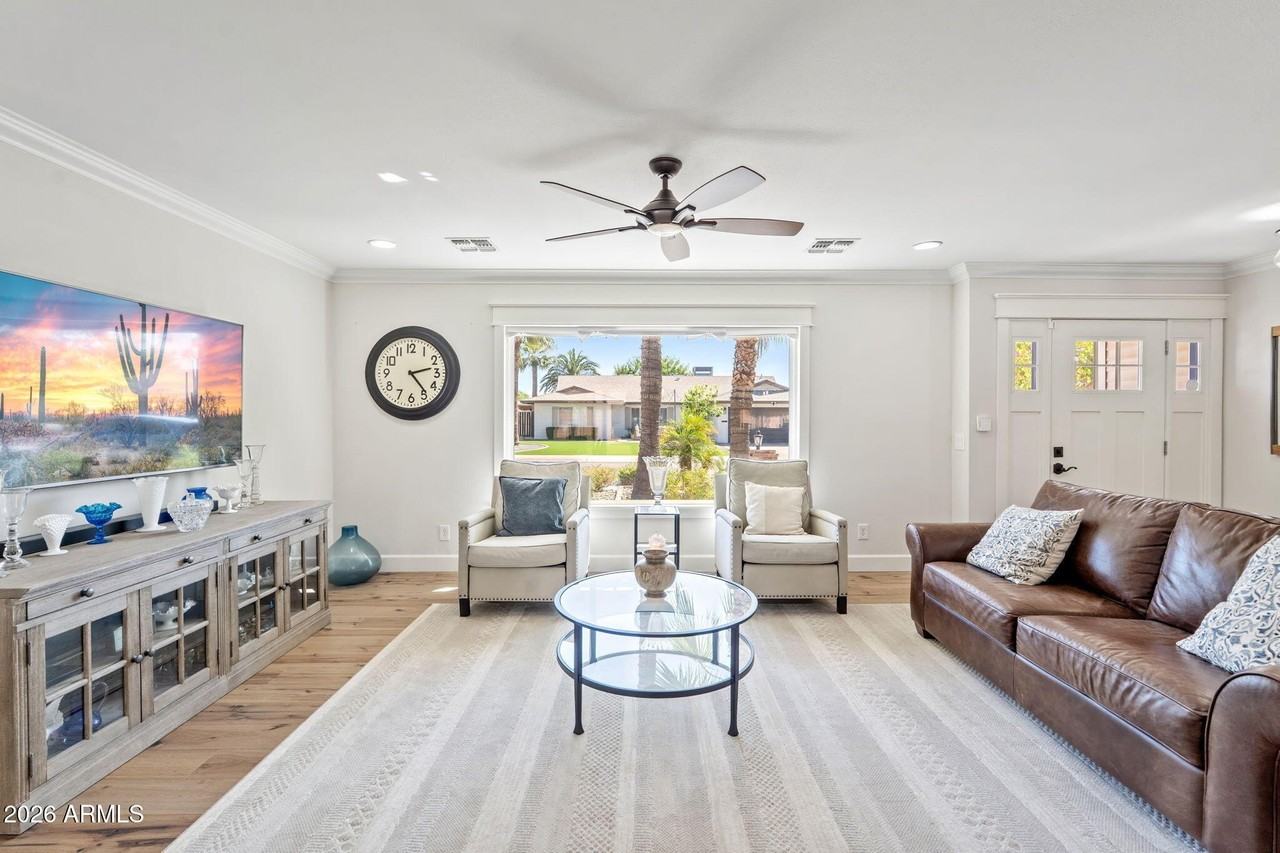 8308 E Valley View Rd - Photo 3 of 15