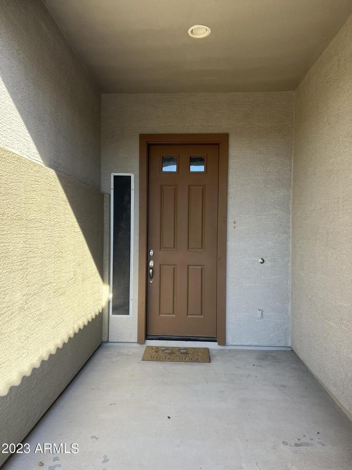 1958 E Shannon St - Photo 2 of 21