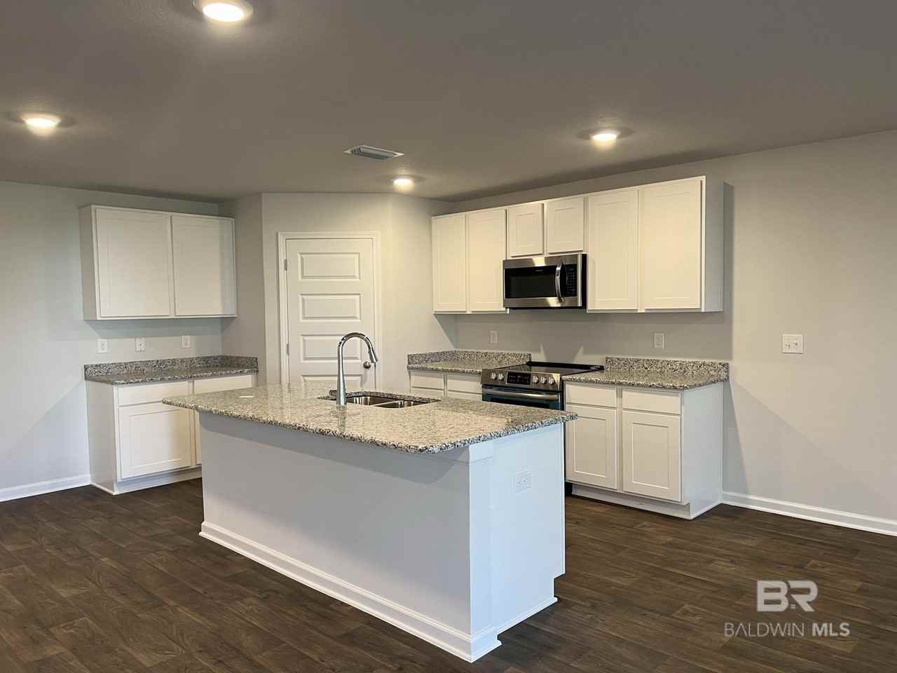 10685 Northern Dancer Ct - Photo 4 of 15