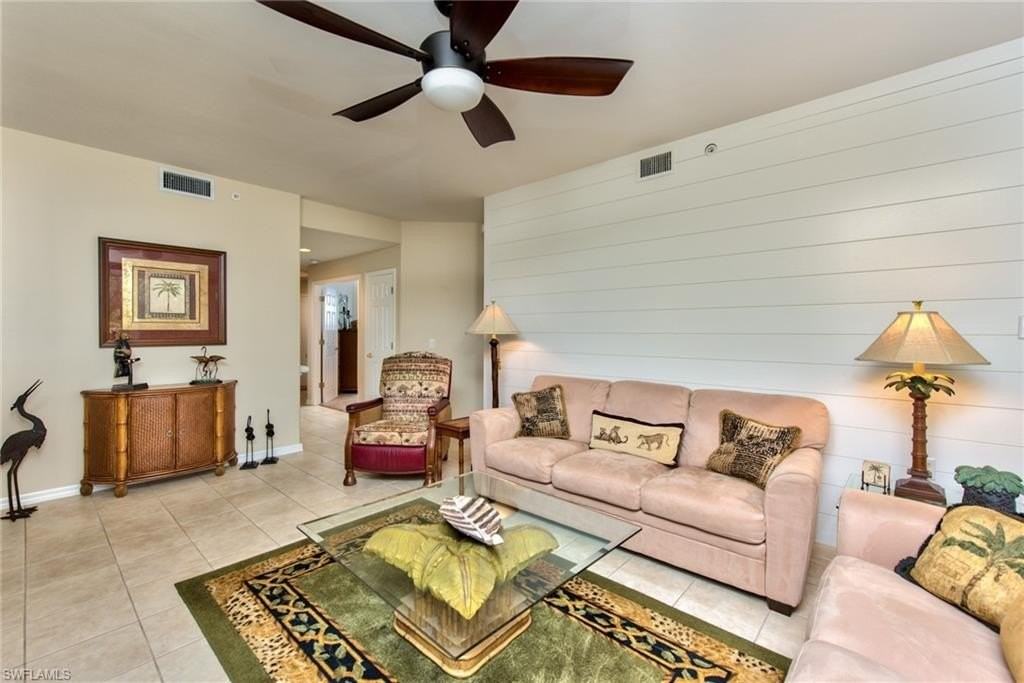 2190 Arielle Dr #902 - Photo 4 of 21