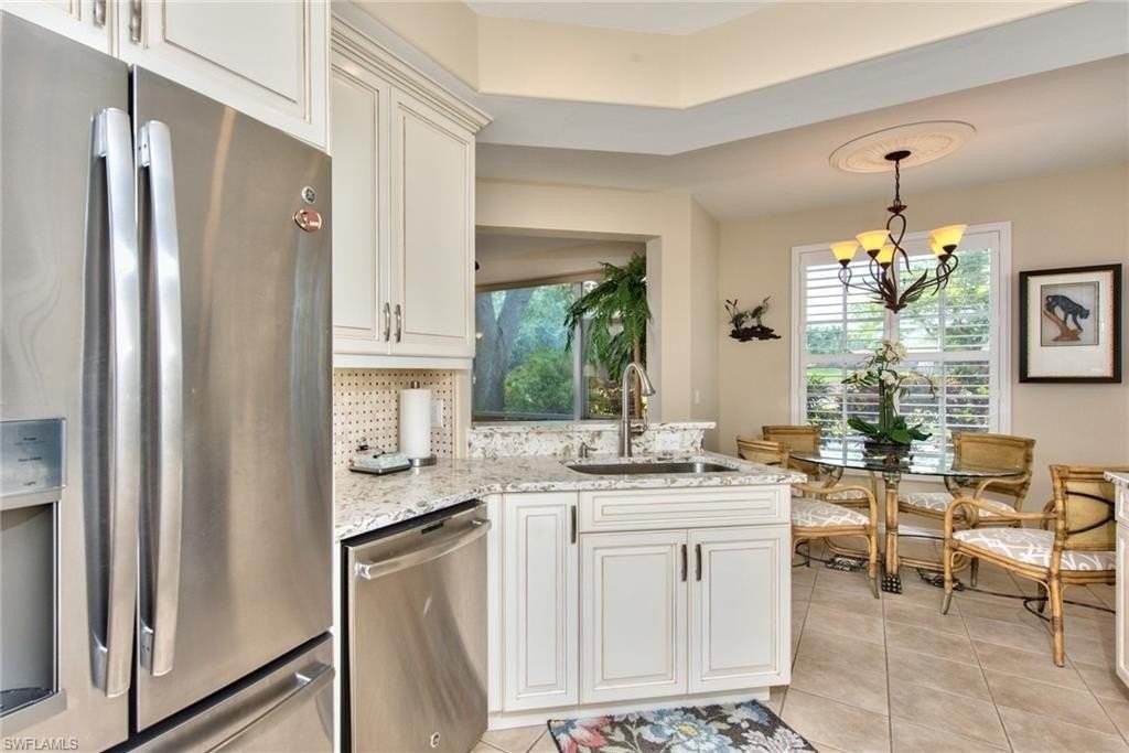 2190 Arielle Dr #902 - Photo 7 of 21