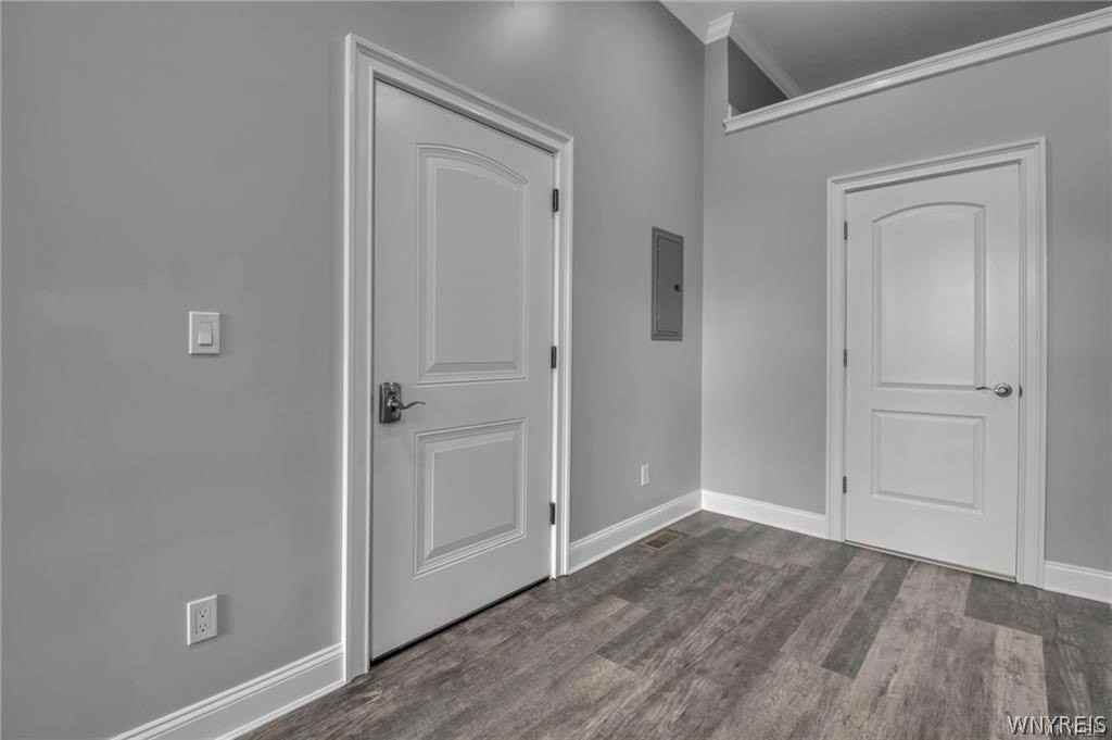 27 Main St - Photo 3 of 17