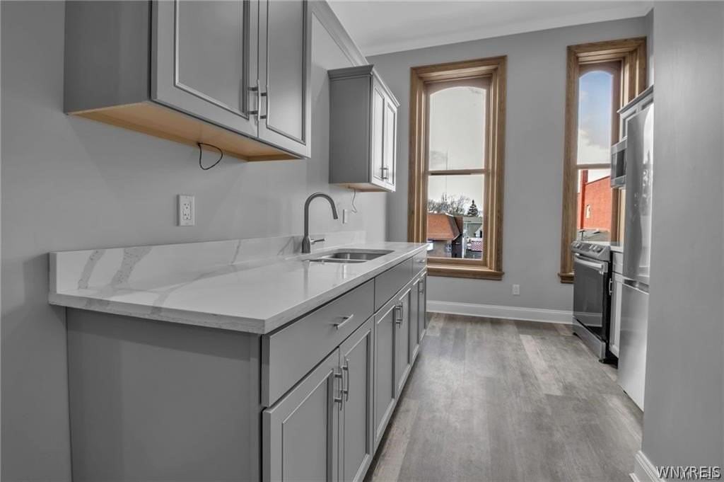 27 Main St - Photo 7 of 17