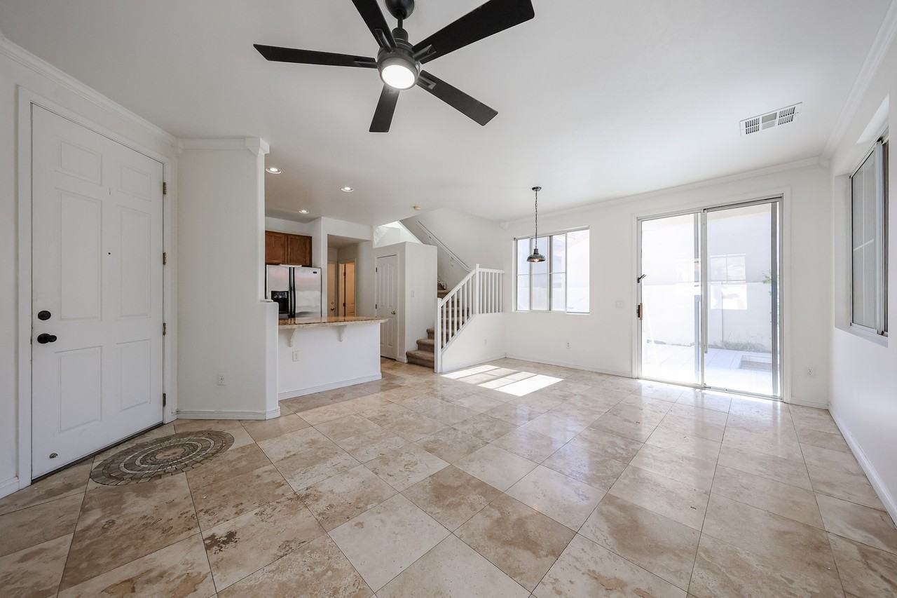 337 W Mountain Sage Dr #1 - Photo 5 of 34