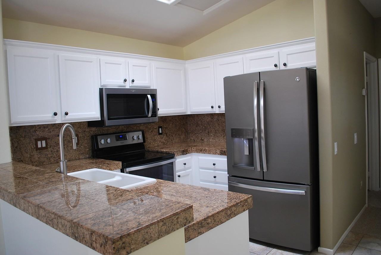 78900 Champagne Ln - Photo 4 of 16