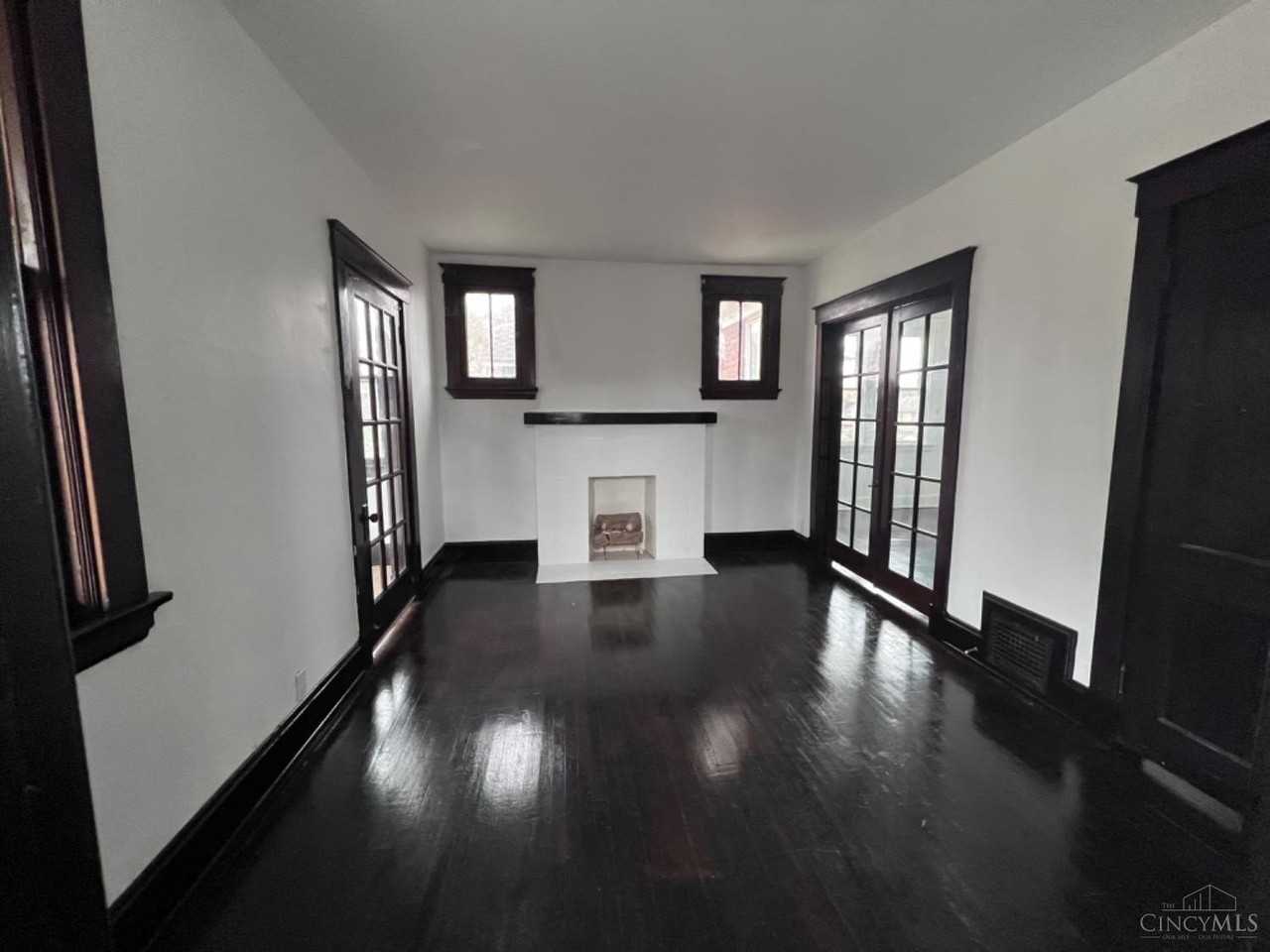 1155 Rulison Ave Unit 2 - Photo 4 of 23