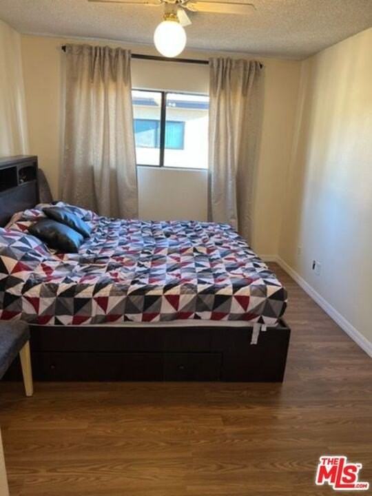 9131 Burnet Ave Unit 10 - Photo 7 of 12