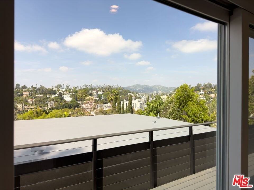 845 N La Fayette Park Pl - Photo 3 of 13