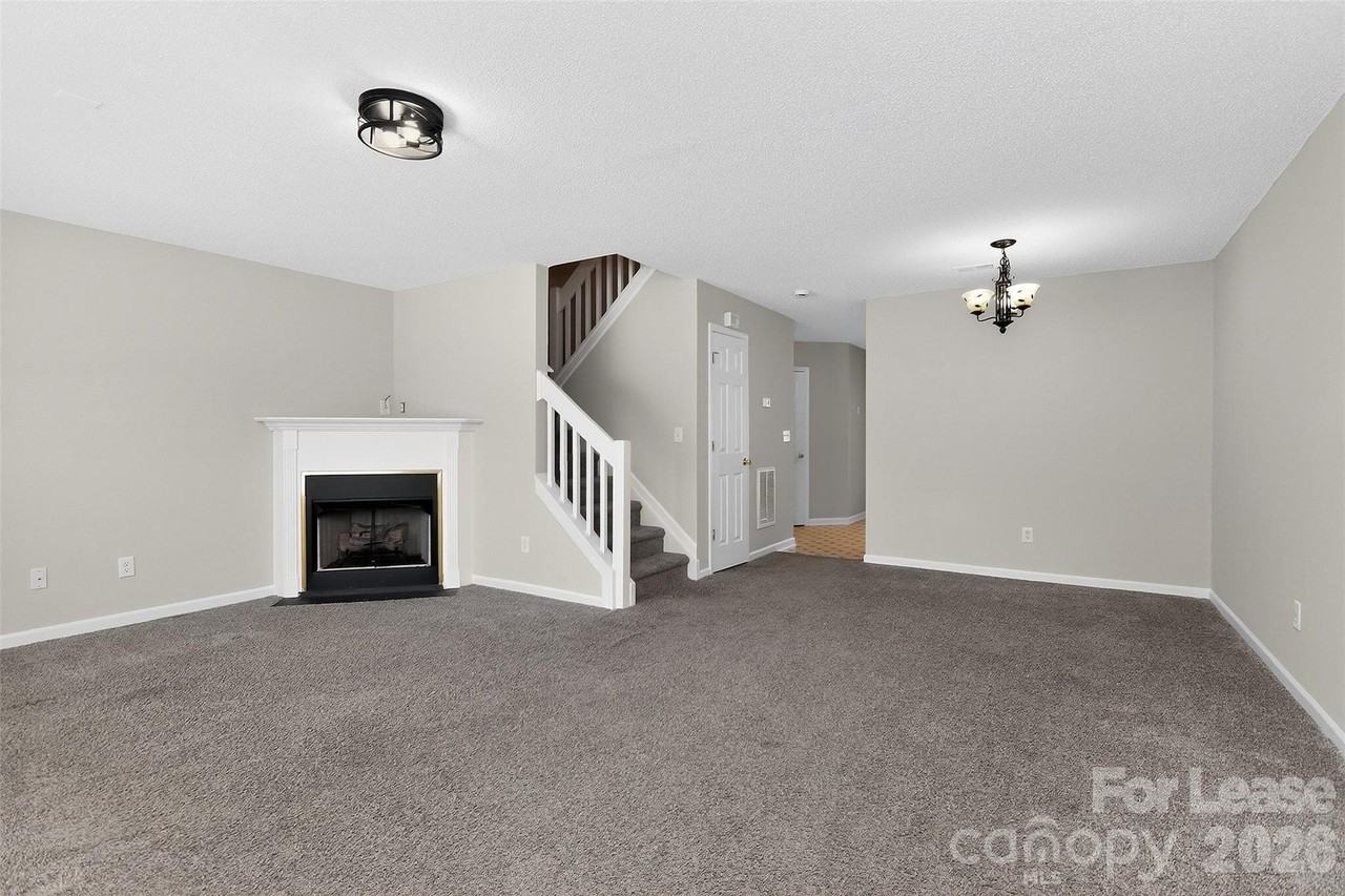 1823 Birch Heights Ct - Photo 2 of 16