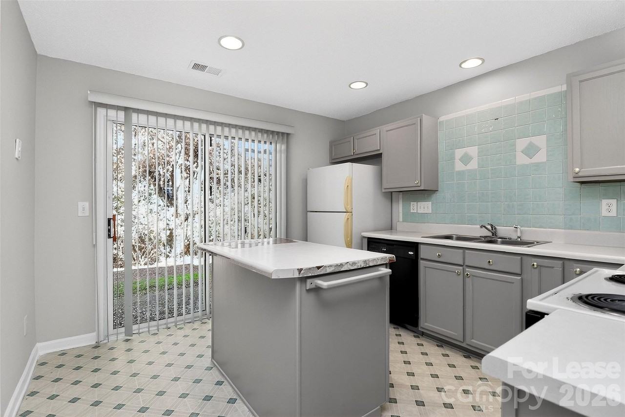 1823 Birch Heights Ct - Photo 6 of 16