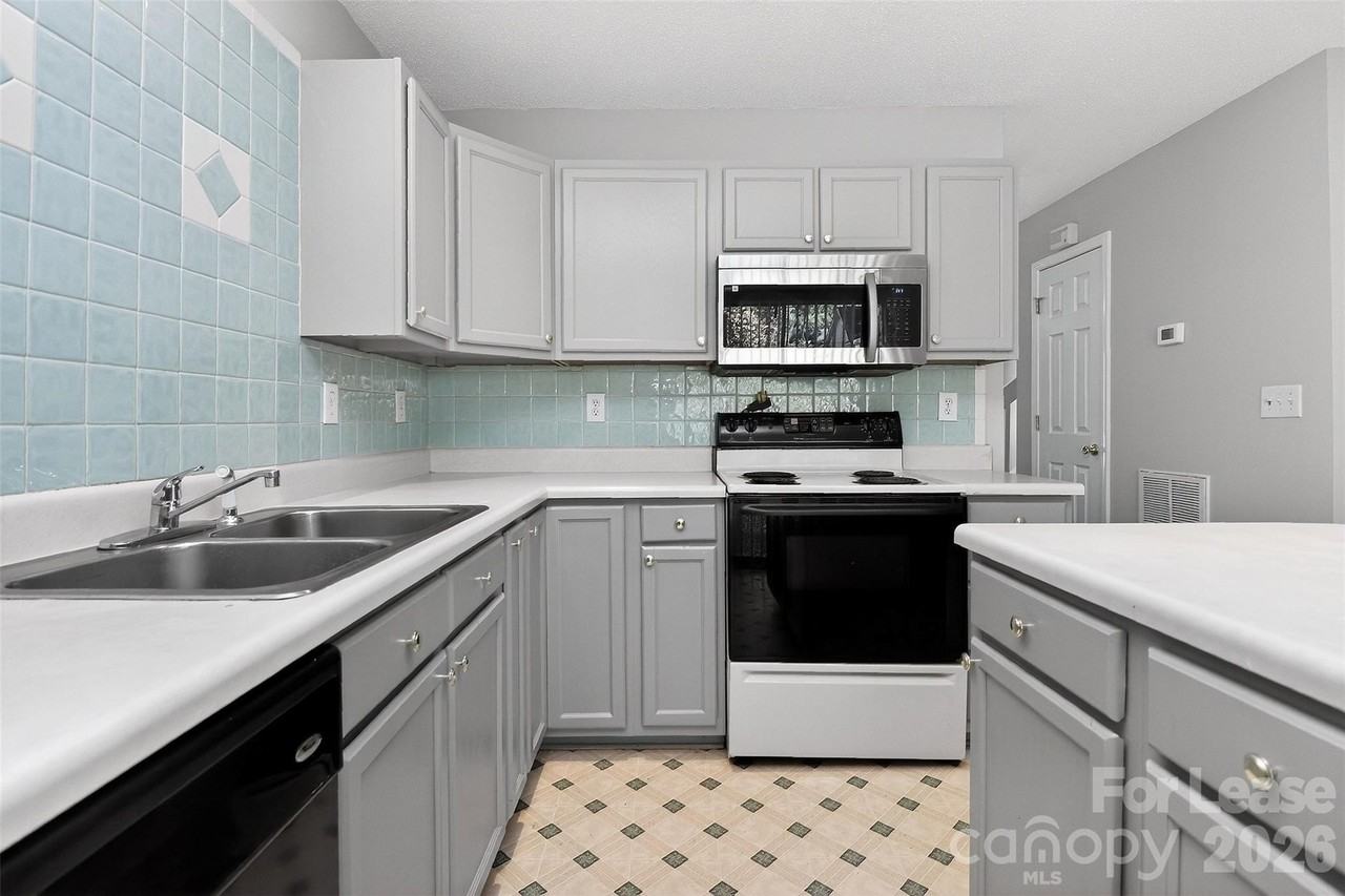 1823 Birch Heights Ct - Photo 7 of 16