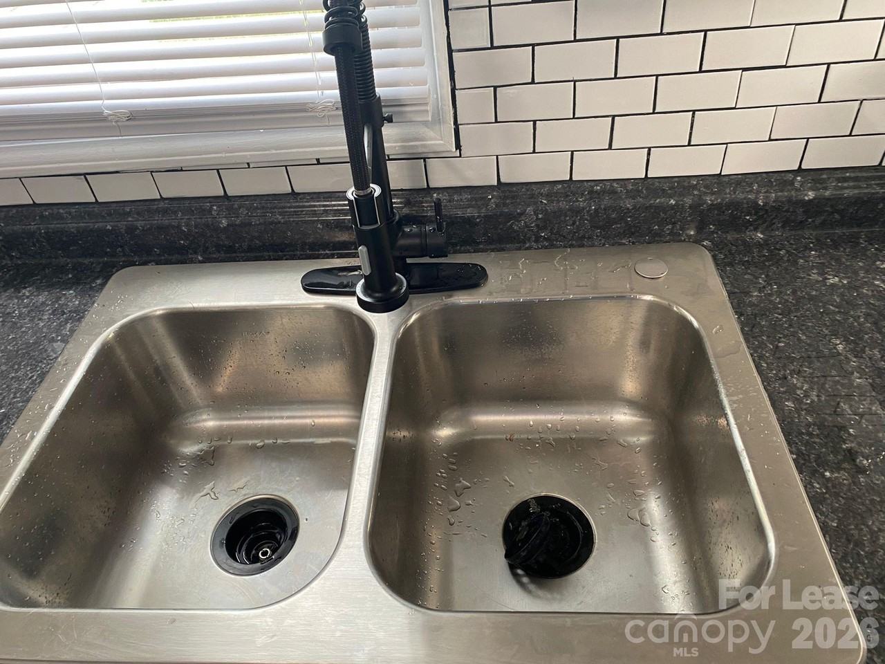 435 Davis St - Photo 2 of 30