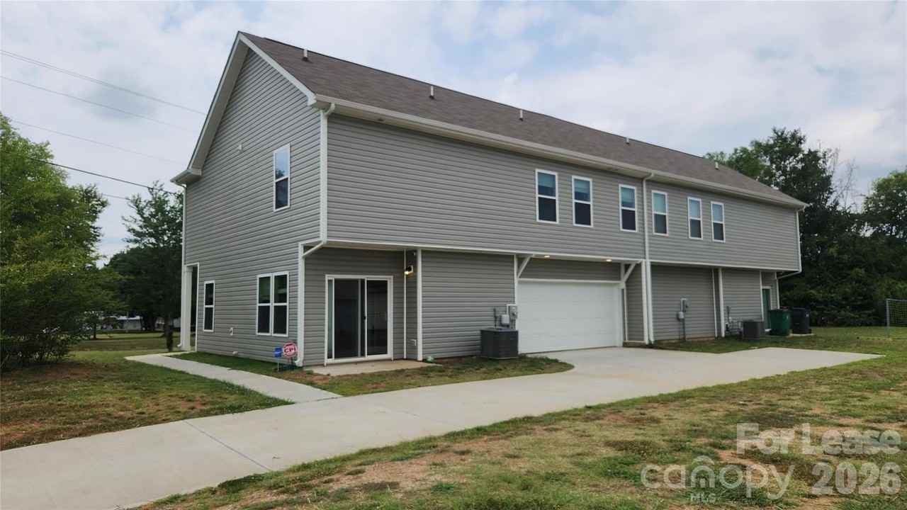 14320 Moss Rd - Photo 3 of 21