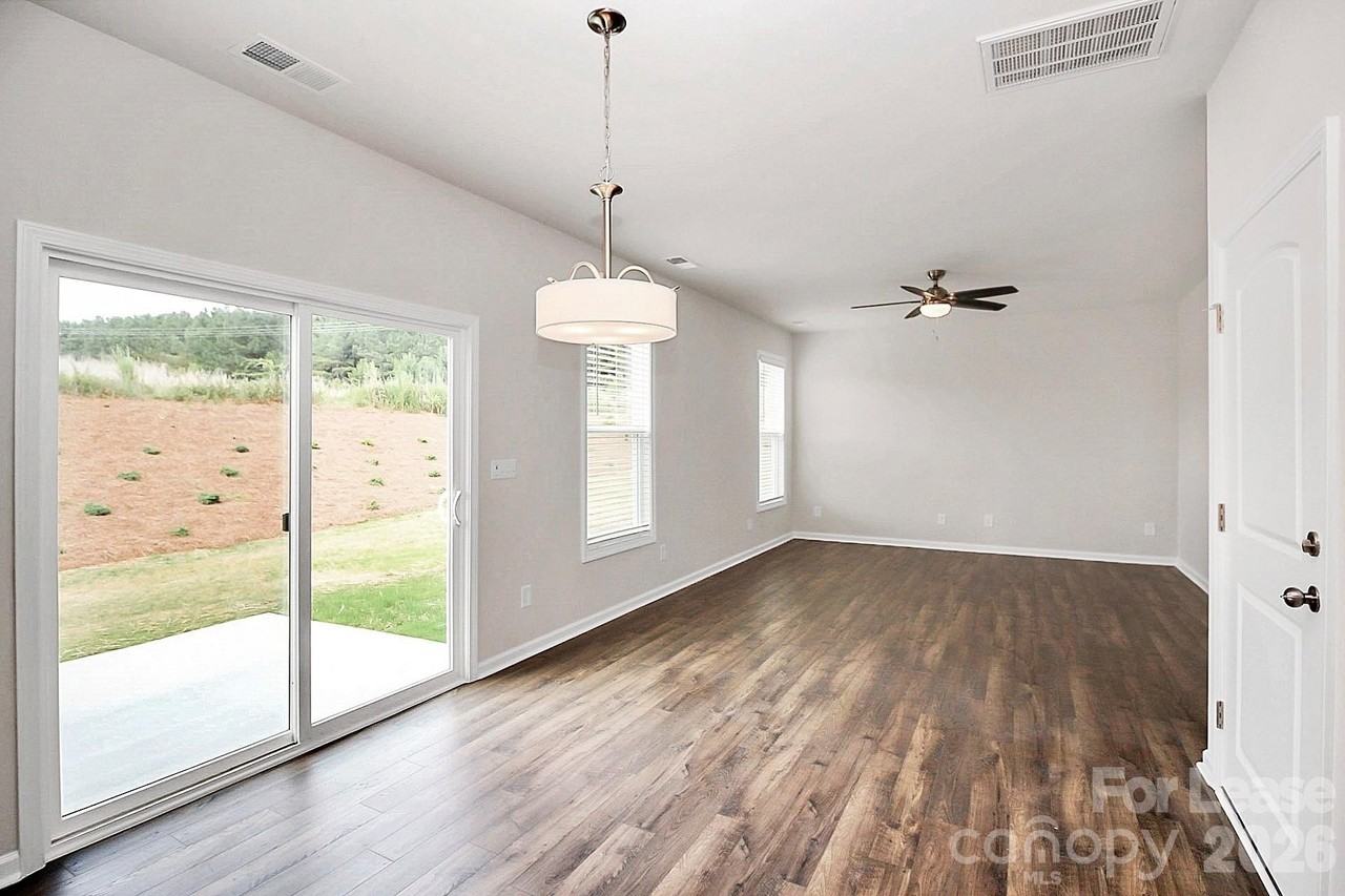 4543 Dover Ct - Photo 2 of 17