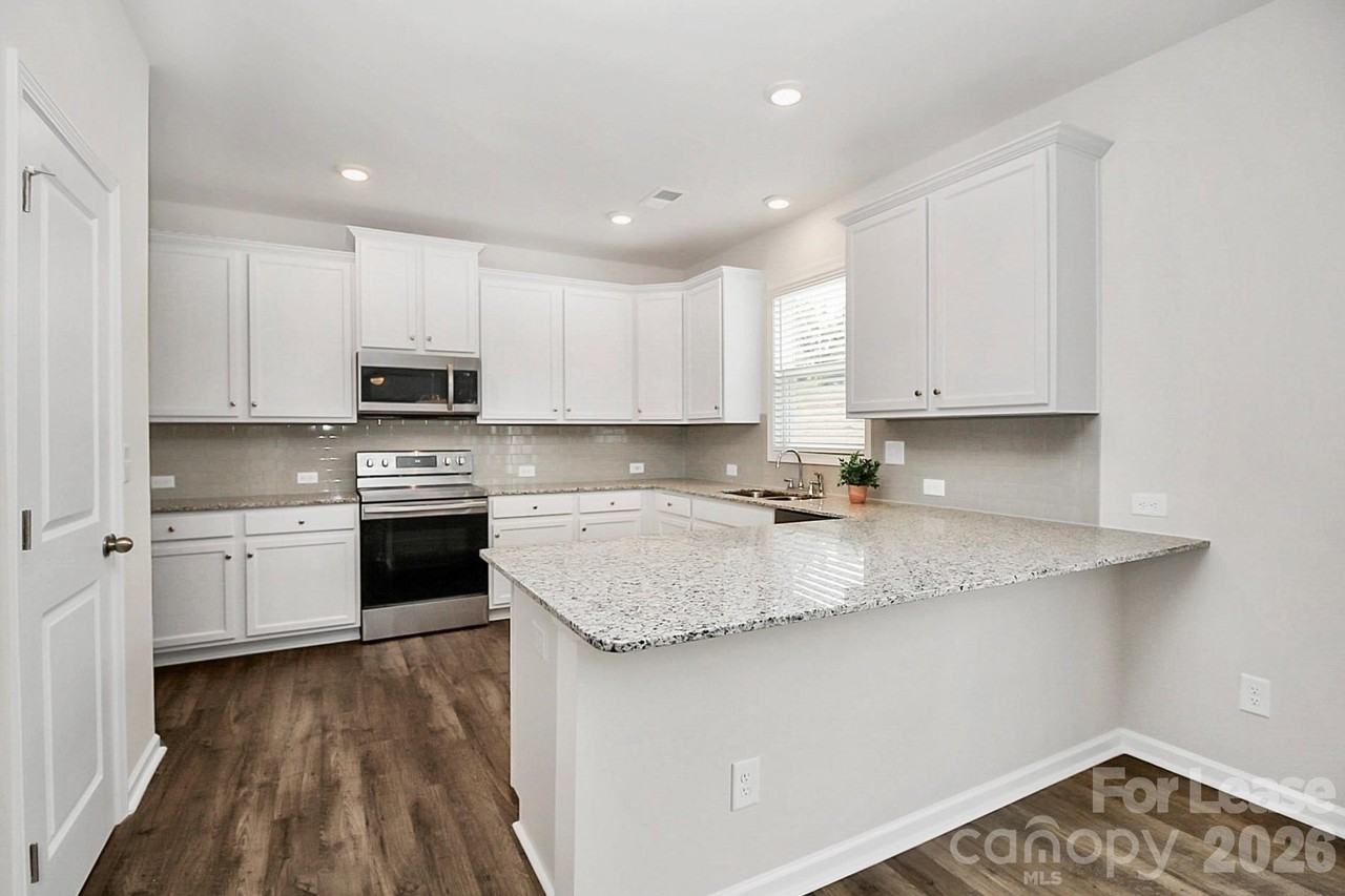 4543 Dover Ct - Photo 7 of 17