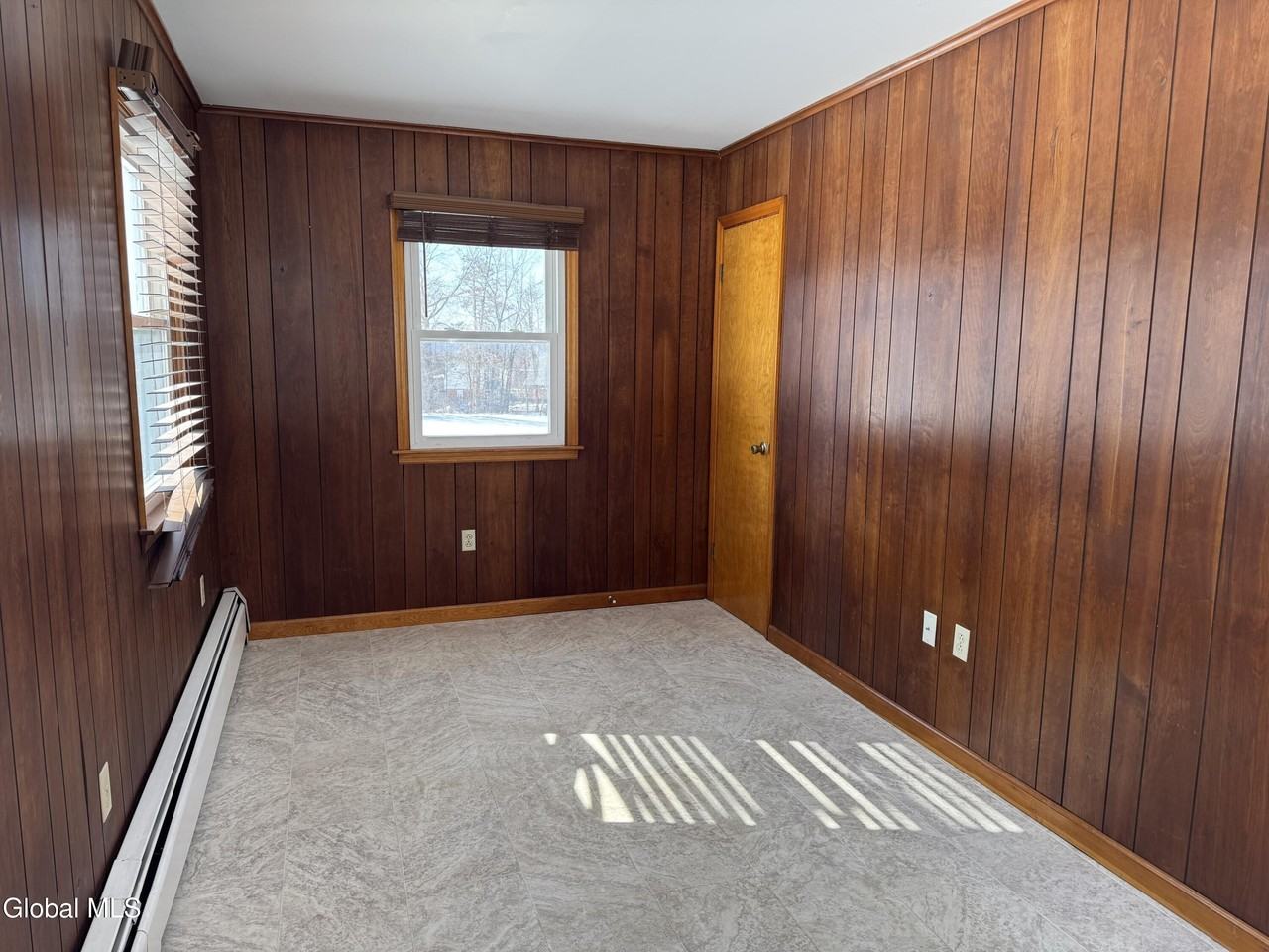 60 Bloomingrove Dr - Photo 5 of 12